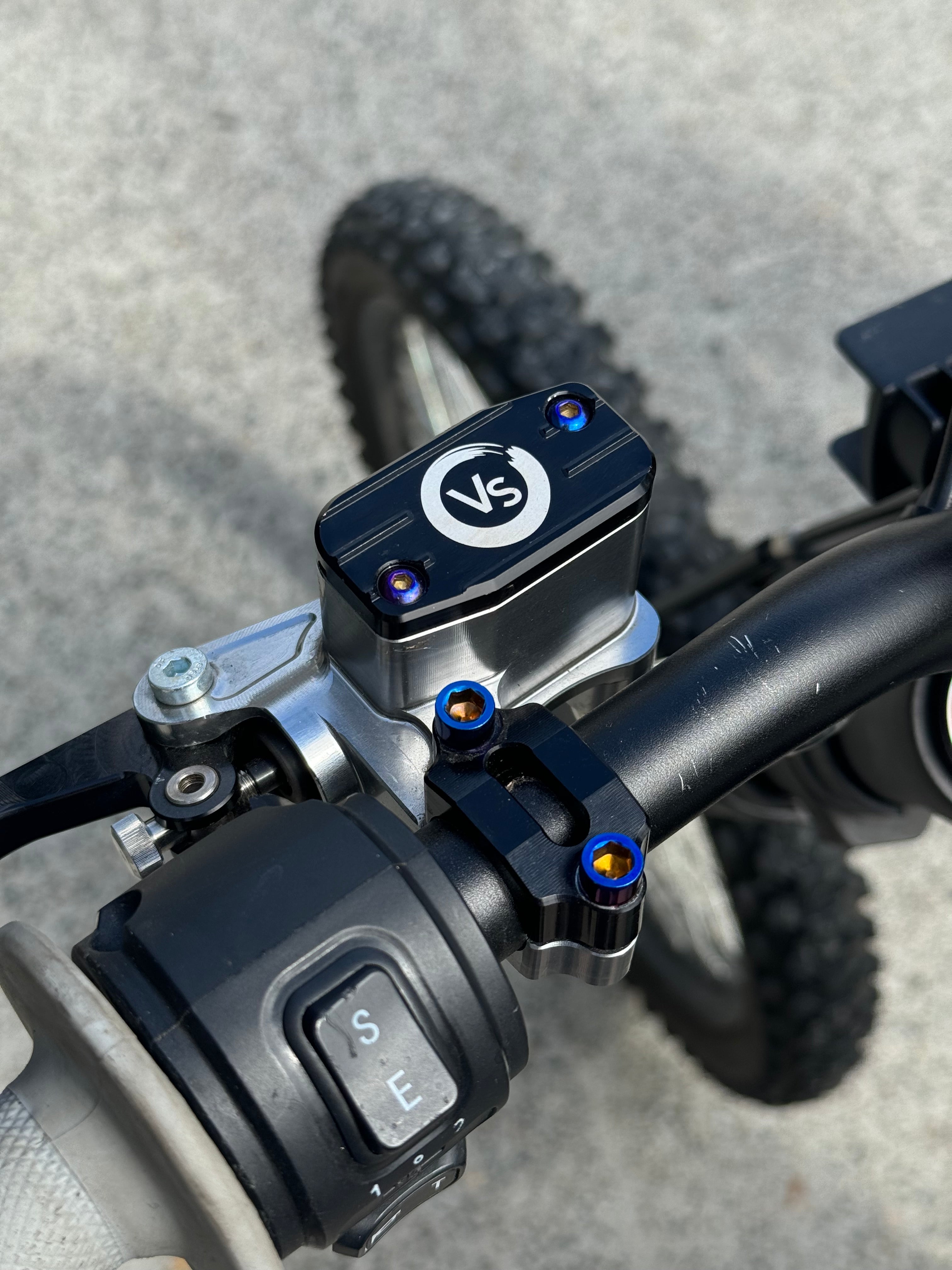 Titanium brake reservoir cap bolts (ultra bee brakes)